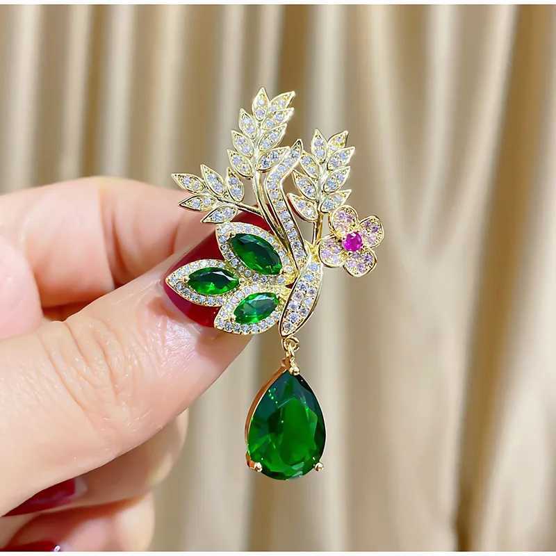 Fashion Bouquet Wheat Brooches For Women Flowers Plants Crystal Pendant Creative Pin Set Clothing Jewelry Accessories J251125