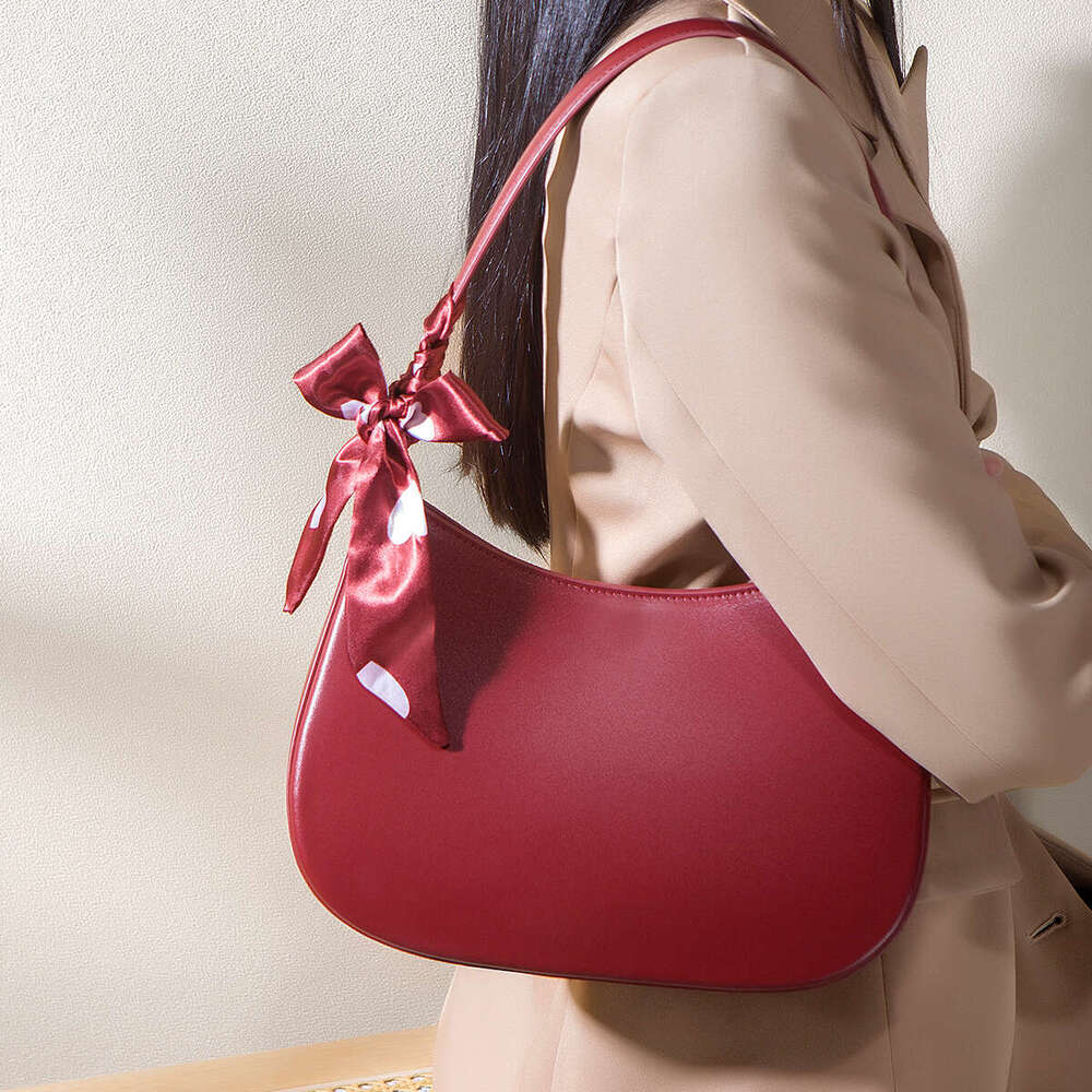 High End Red Commuting Single Shoulder Women S New Niche Bridal Wedding Large Capacity Armpit Bag