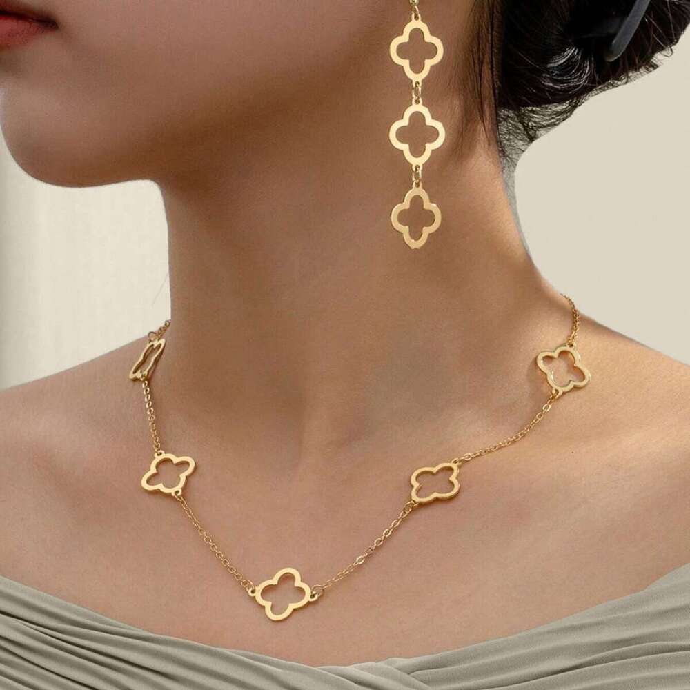 Fashion Trend Hollow Four-Leaf Flower Long Body for Women Simple Versatile Elegant Necklace