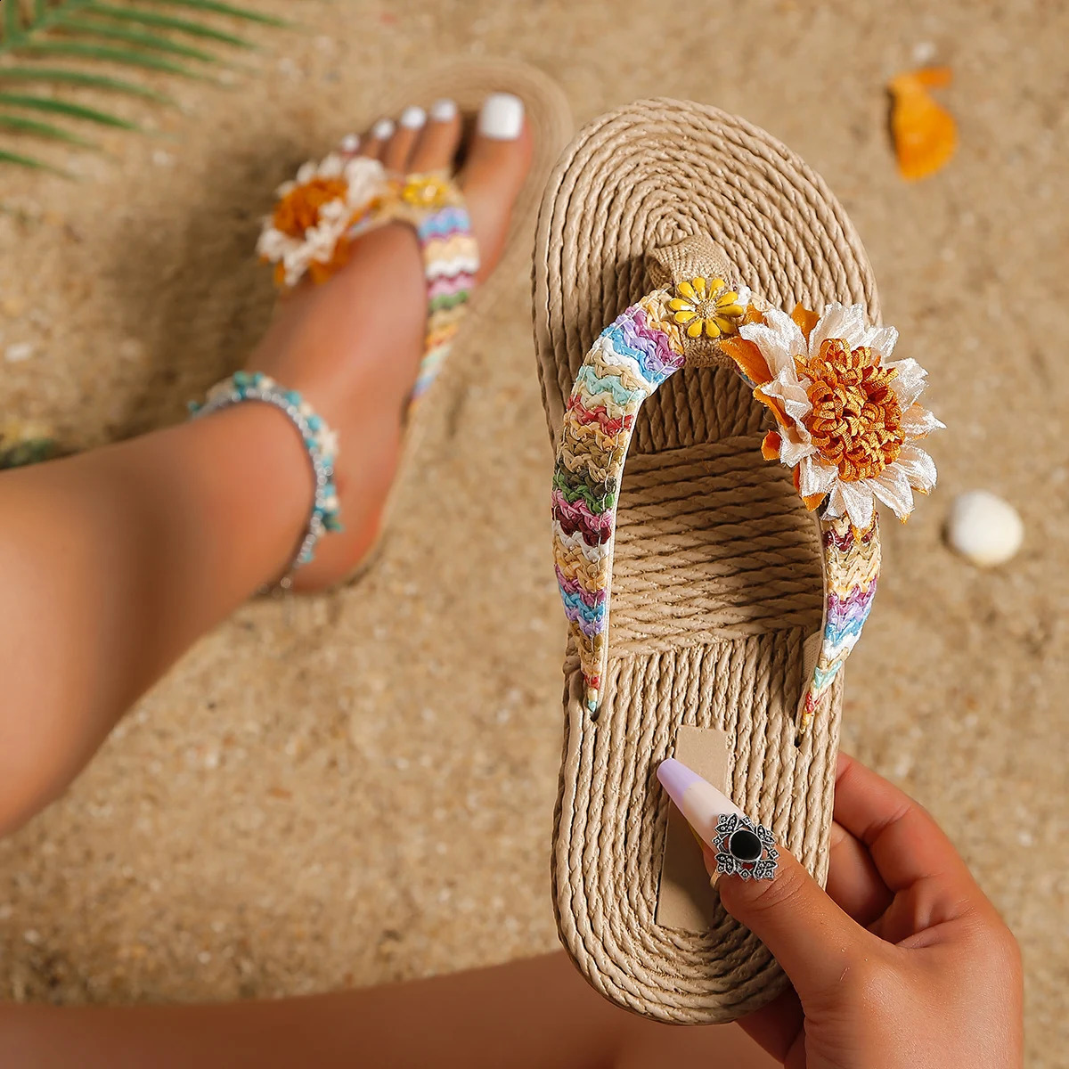 Womens fashion trend accessory Sunflower anti-slip wear soft sole flat flip flops 250421