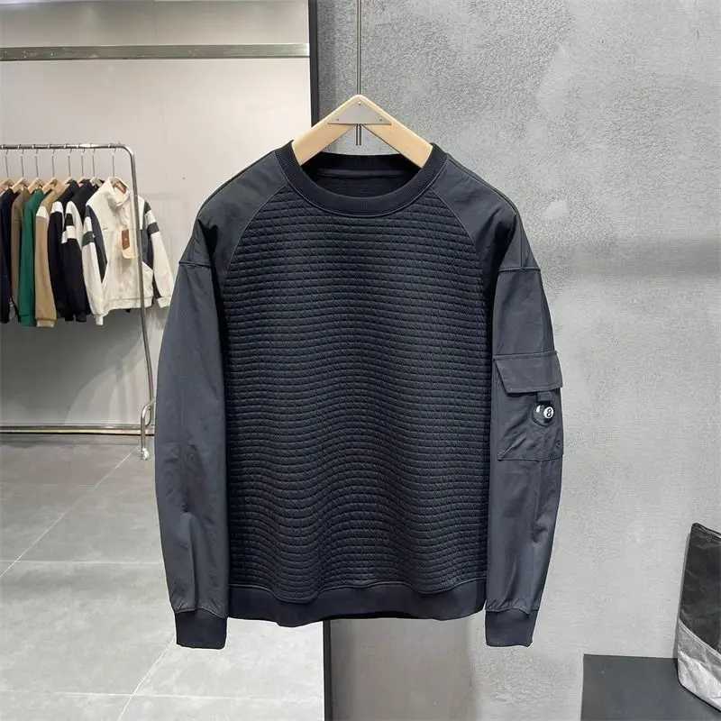 Retro mens casual sportswear loose patch work waffle with cargo pocket zipper O-neck streetwear black long sleeved sportswear M250425