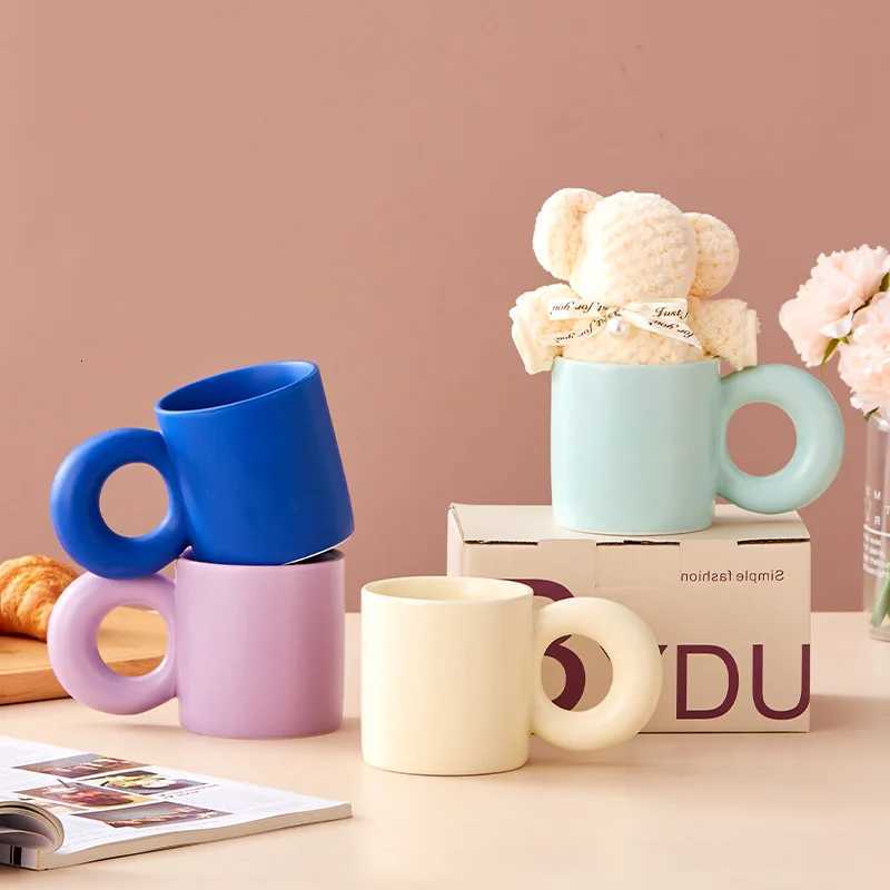 260ML Creative Candy-colored Ceramic Mug Coffee Mug Simple Office Decoration Table Decoration Living Room Coffee Table Tea Set Y251125