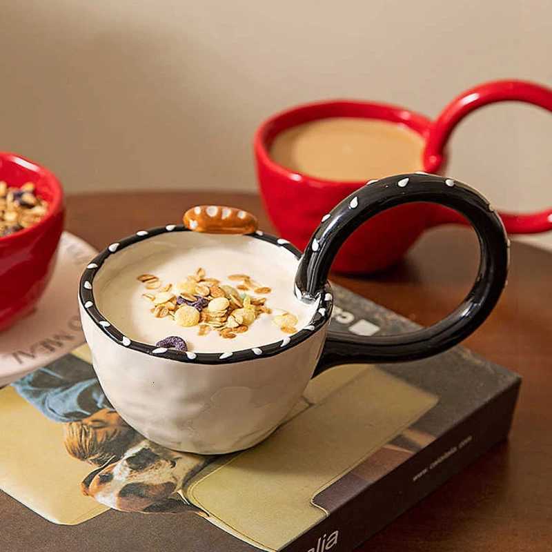 200ML Solid Color Ceramic Mug Big Handle Light Luxury Drinking Cup Home Breakfast Mugs Womens Large Capacity Coffee Cup Y251125