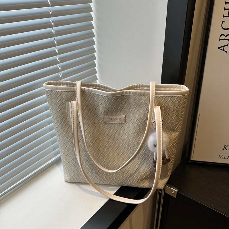 New Free Delivery Designer Shoes By 2025 Fashionable And High Quality Small Plaid Large Capacity Tote For Women 2024 Commuter Women's Single Shou