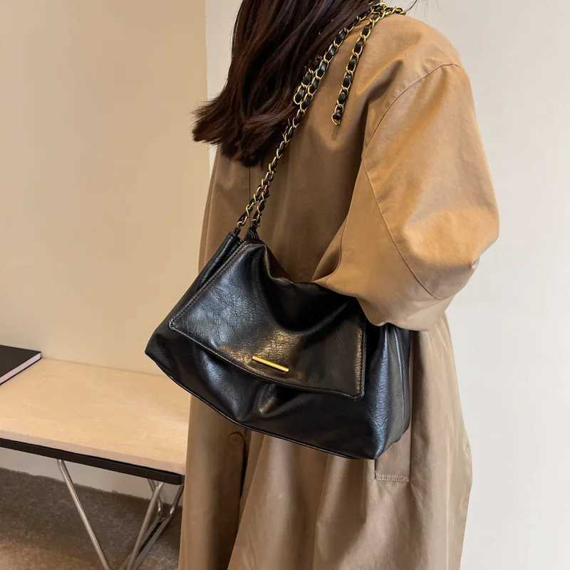 Retro trend large capacity handbag womens handbag new fashion simple chain shoulder diagonal bag W250425