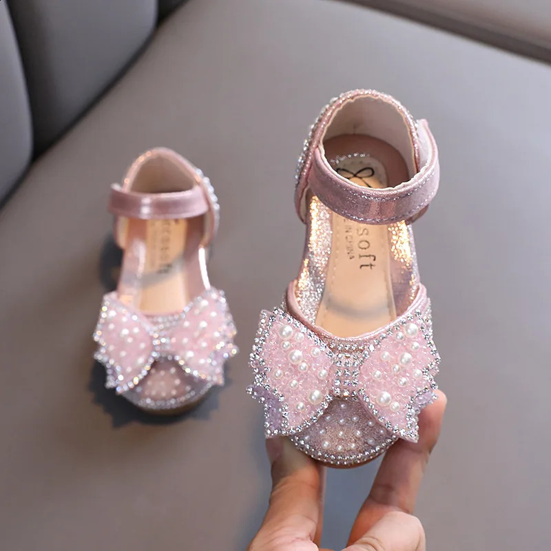 Summer girls flat princess sandals fashionable sequins bow rhinestones baby shoes party childrens sandals E618 250424