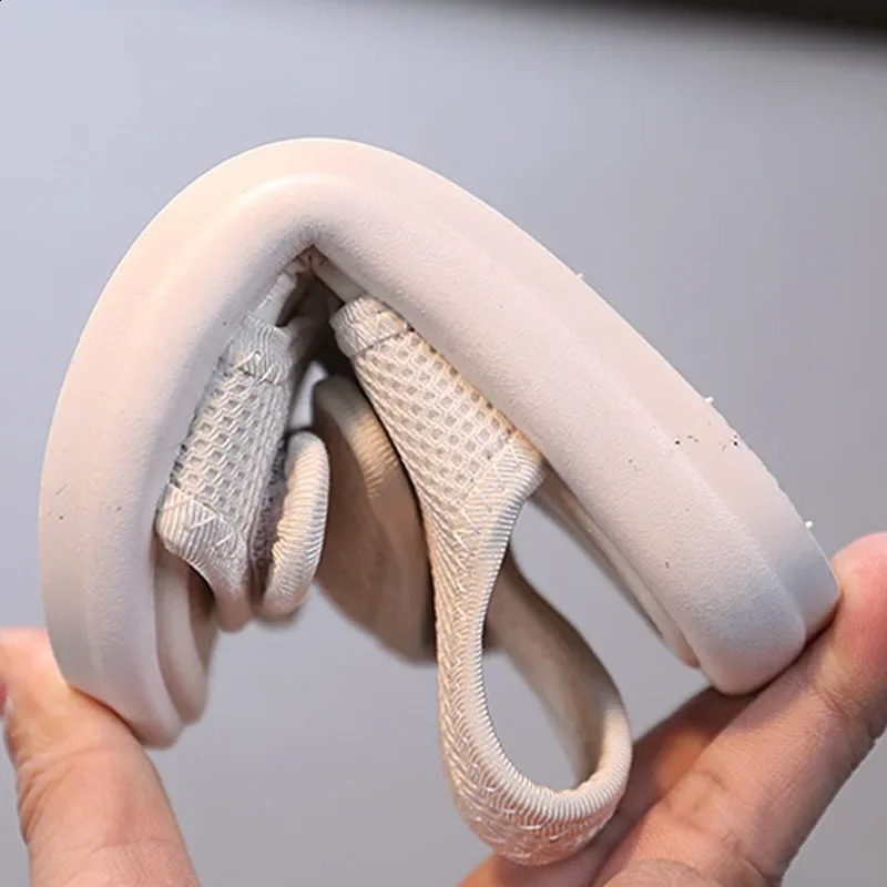 Childrens shoes boys fashionable breathable baby sandals summer white cold slip sandals 250424