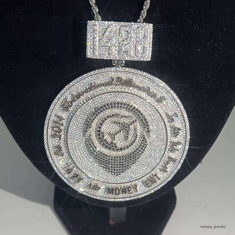 Ice out VVS Moissanite Custom Hip-Hop Name Iced Out Silicon Stone Moissanite Letter Pendant 925 Gold Pure Silver Sword Jewelry