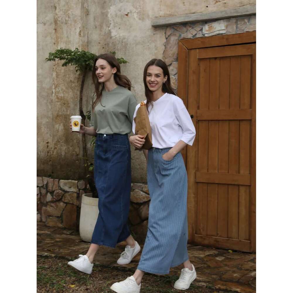AS 2025 Summer Loose Design Drop Sleeves Boxy Tee V Neck Casual Style High Quality Fabric Woman Clothes