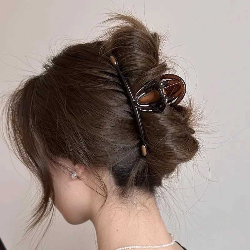 New retro womens hair clip acrylic shark clip Chinese style hair accessories fashionable girls headwear womens hair clipT250425