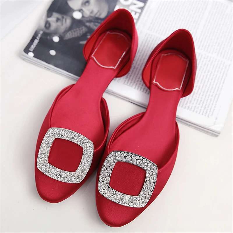 Spring and summer new round toe hollow rhinestone buckle flat silk shoes banquet daily large small size women's sandals