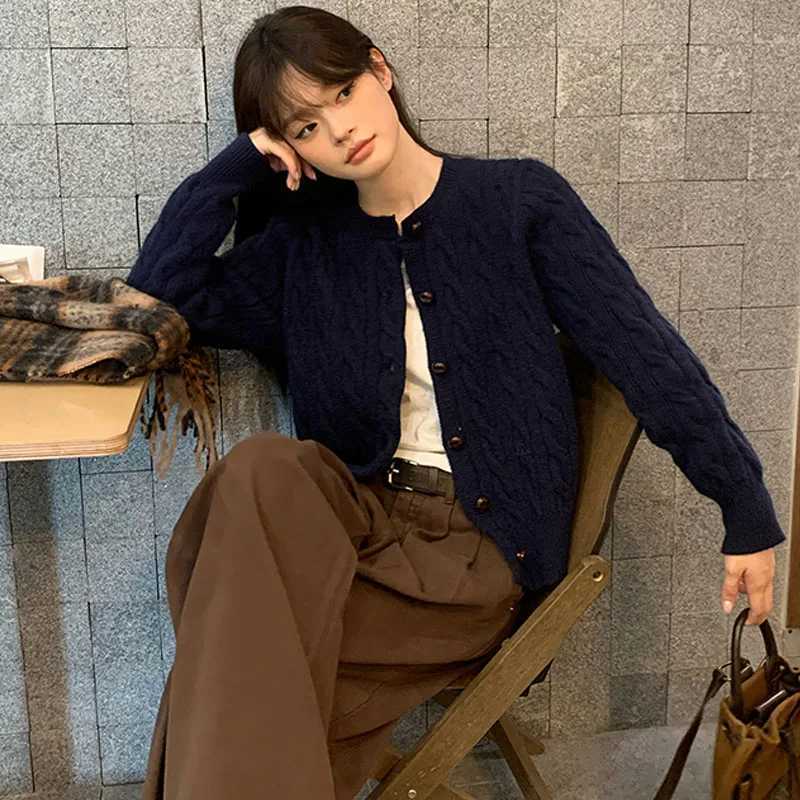 Round neck blue temperament twist button ladies knitted cardigan spring and autumn sweet and cute long-sleeved sweater jacketT251125