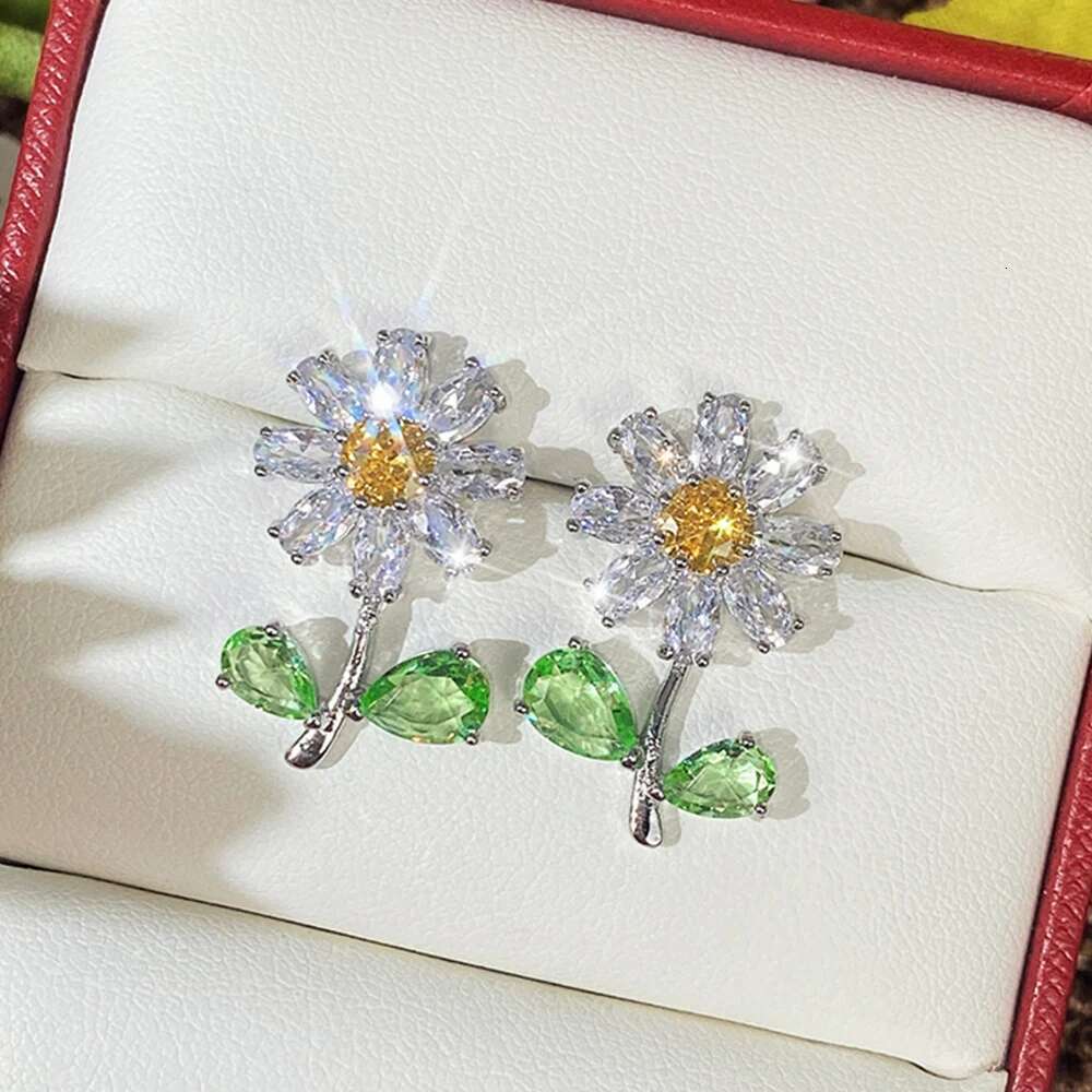 Huitan Women Daisy Stud With Green Leaf Yellow Flower Fancy Ear Accessories For Party CZ Earrings Trendy Jewelry