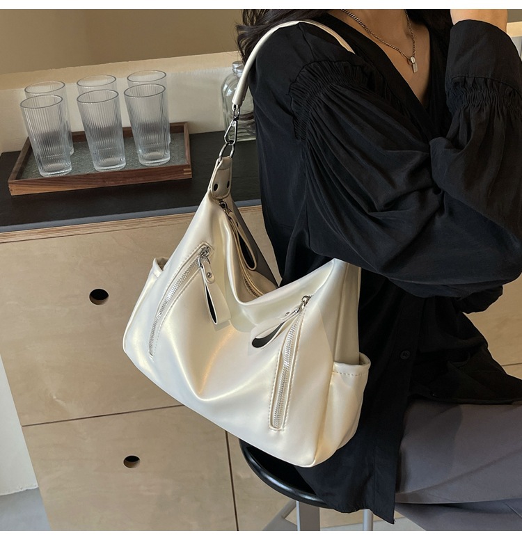 Female bag Tote bag large capacity can be crossbody new one shoulder college students class commuting bag 2025