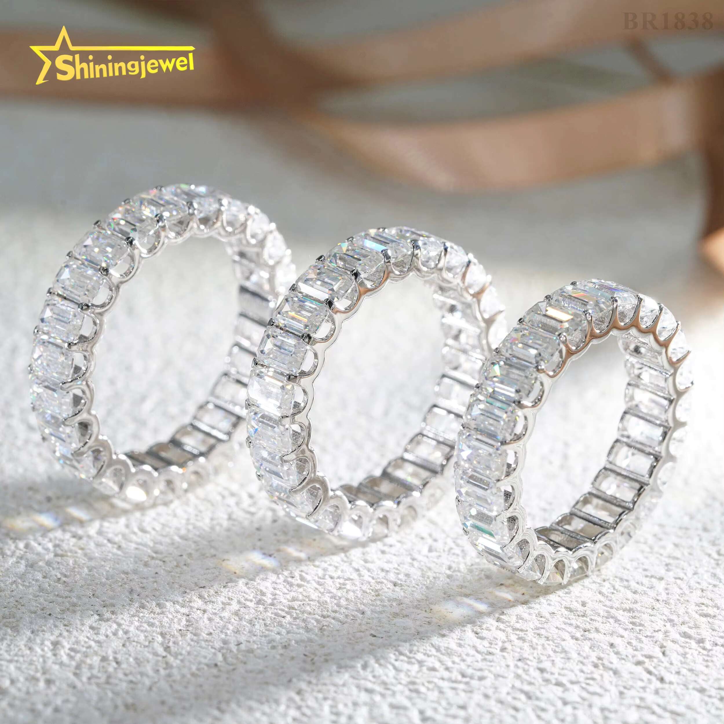 Hot Selling High Quality 925 Silver Engagement Eternity Band 3*5mm 4*6mm 5*7mm Emerald Cut Moissanite Ring