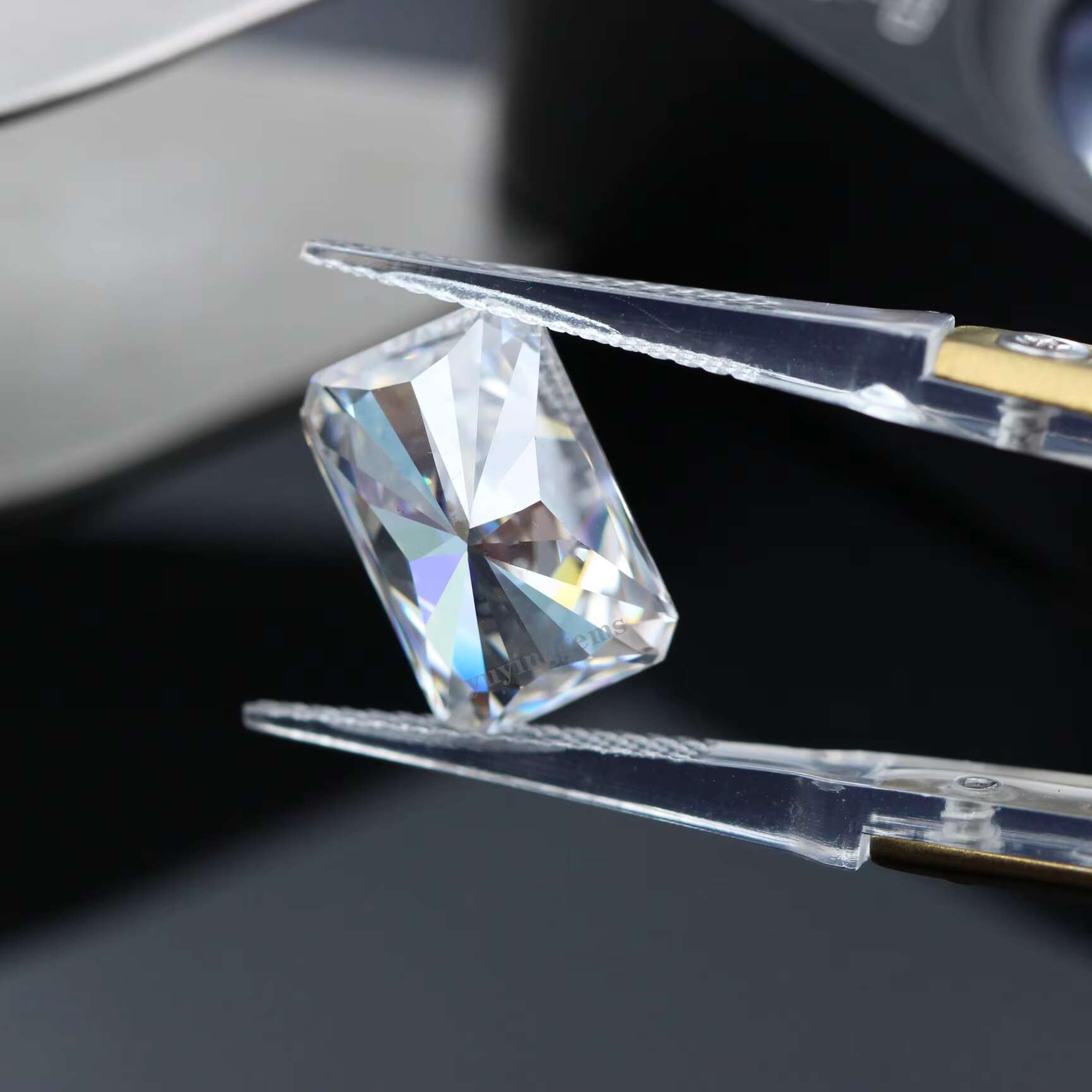 Radiant Cut DEF Color White 7*9mm With GRA Certificate Loose Moissanite Gemstone for Making Ring Necklace Bracelet Jewelry