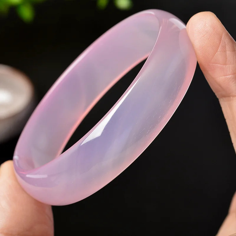 Transparent Pink Chalcedony Bracelet Womens Fashionable and Simple Agate Jade Bracelet 250424