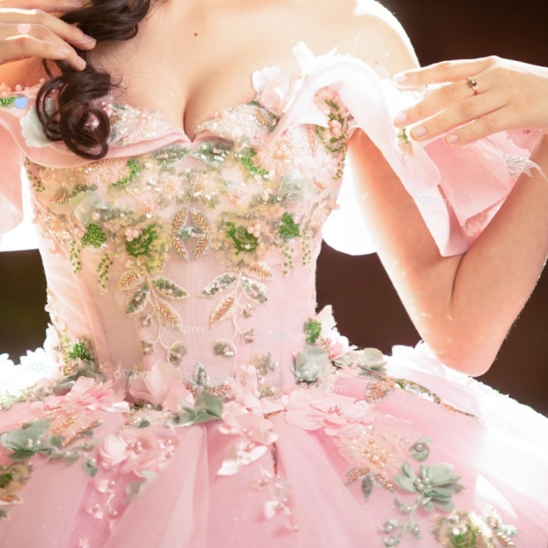 Pink Shiny Princess Quinceanera Dresses Off Shoulder Applique Flower Beads Tull Sweet 16 Dress Ball Gown Vestidos 15 De Anos