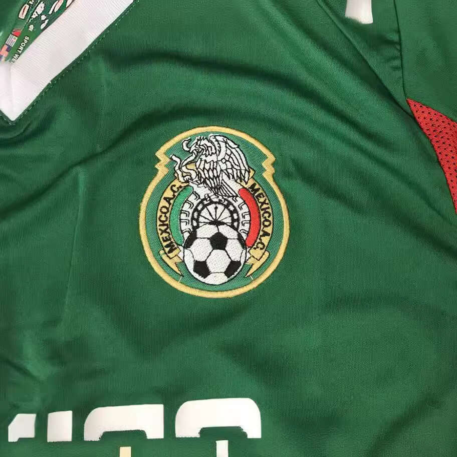 Summer short sleeved men's and women's T-shirts with Mexican high street design sense, letter embroidery printing trend