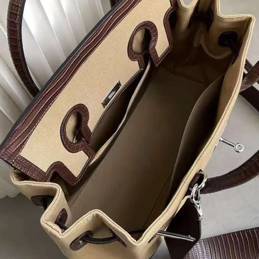 Niche High-End Vintage Large-Capacity Handbag 2025 New Original Color Blocking Canvas Women's Single Shoulder Bag