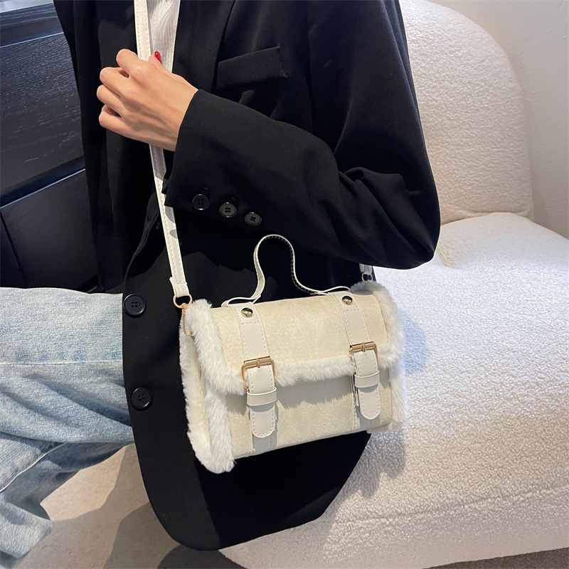 New Free Delivery Designer Shoes By 2025 Bag For Women 2024 New Korean Version Fashionable Plush Cylindrical Handbag, Women's Trendy Shoulder Bag