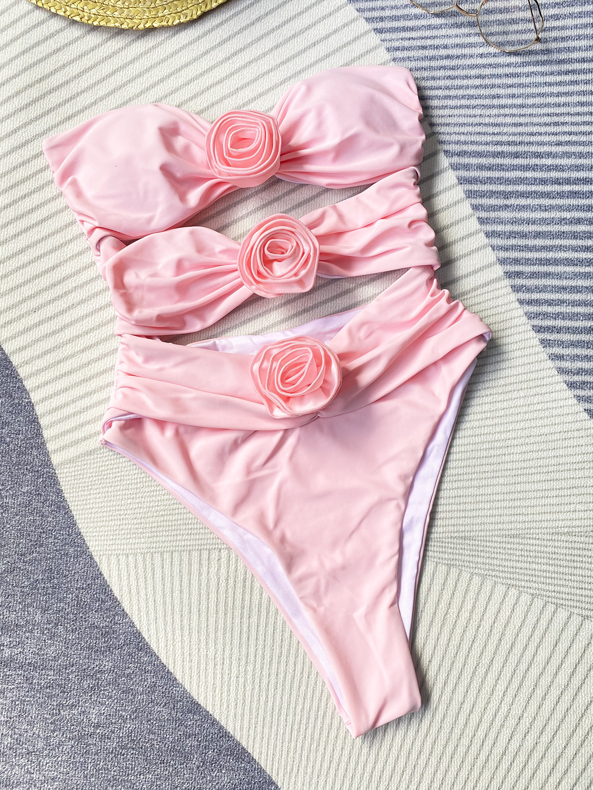 2025 Designer's New One-piece Bikini Swimsuit Luxury 3D Three-dimensional Flower Hollow Women's Beach Wear Gathering High Waist One-piece Sw