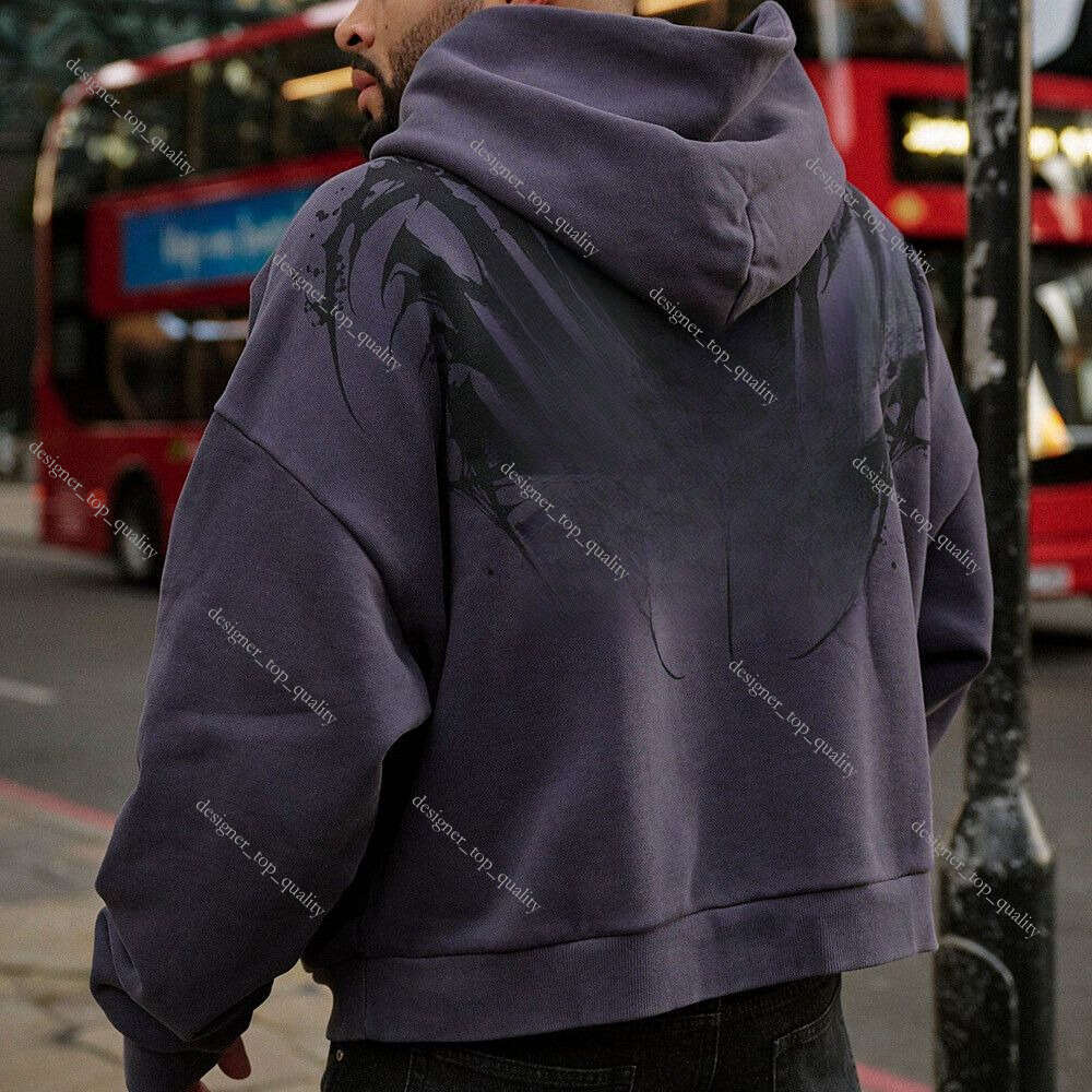 Young La Outdoor Sp… - image