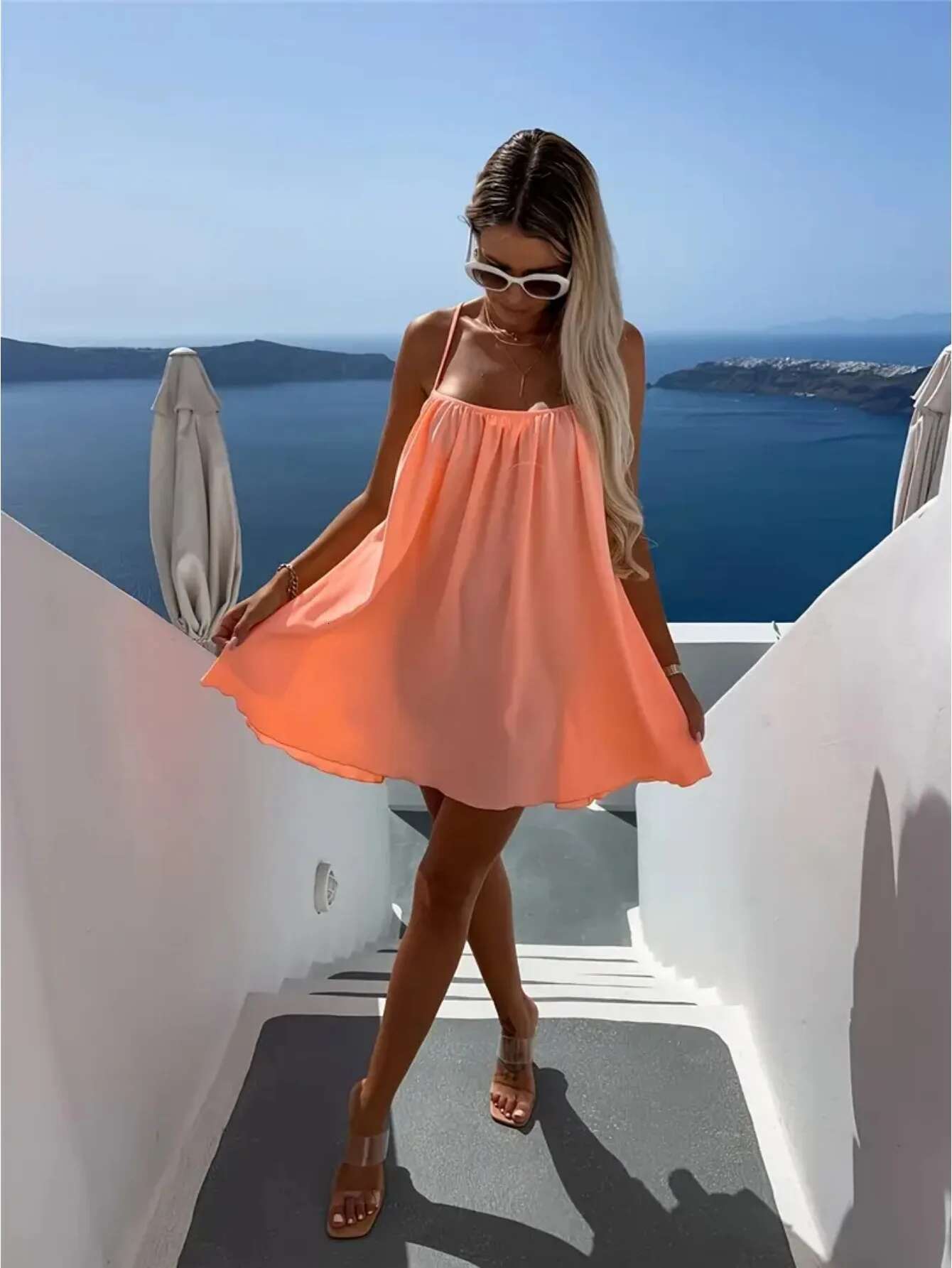 Dongdumaoyi Island Ready Green Suspender Skirt All Year Round Sexy Halter Style For Tropical Vacations