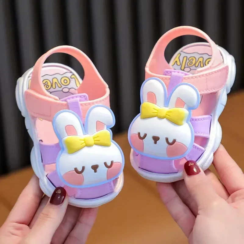 High quality comfortable breathable baby outdoor sandals simple version cute cartoon boy and girl baby walking shoes 250424