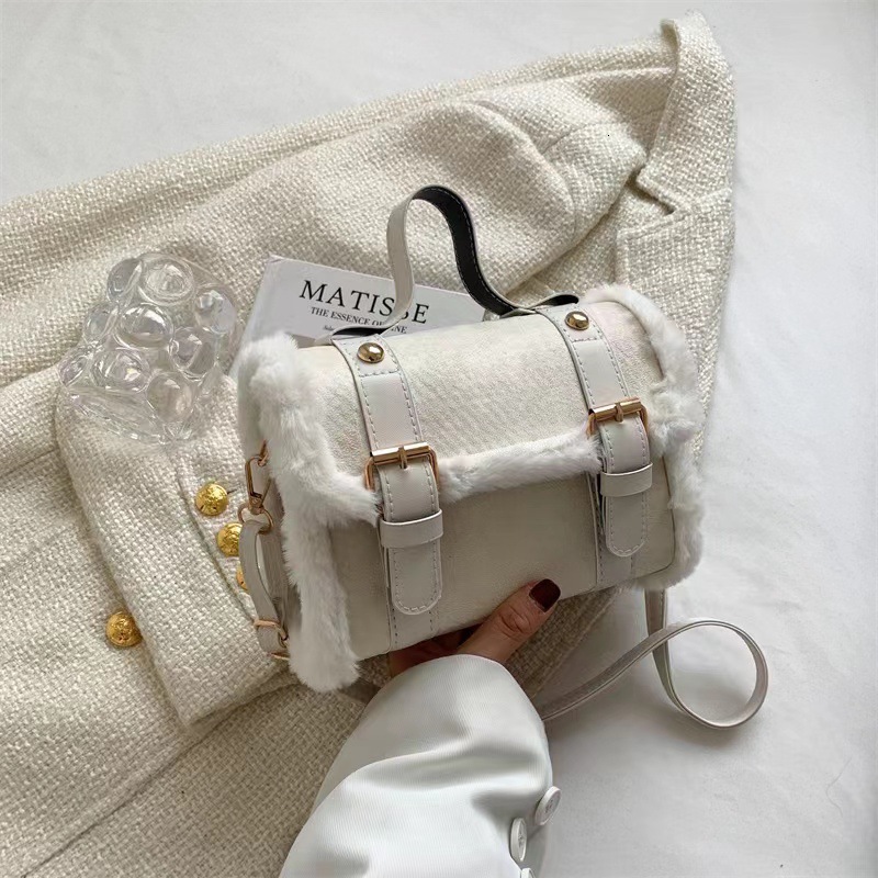 New Free Delivery Designer Shoes By 2025 Bag For Women 2024 New Korean Version Fashionable Plush Cylindrical Handbag, Women's Trendy Shoulder Bag