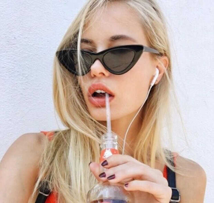 Vintage White Cat Eye Sun Glasses for Women Vintage New Fashion Small Half Frame Eyewear Trending Travel Sexy Woman SunglassesX241213