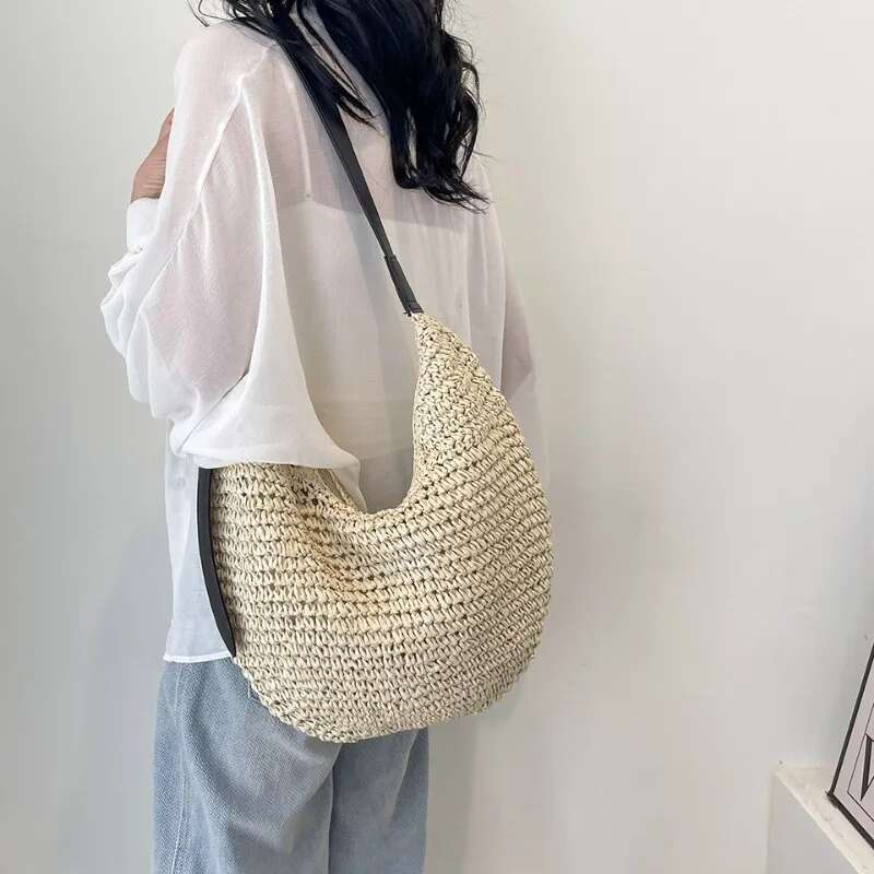 Designer Bag Grass Woven Shoulder With Contrasting Colors Casual And Simple Crossbody Bag Large Capacity Underarm Handbag For Commuting