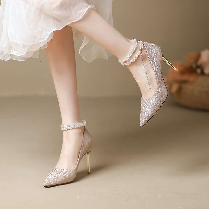 High heels for women, slim heels, 18-year-old coming of age ceremony, 2025 new style, non tiring feet, silver main dress, crystal wedding shoes, brida