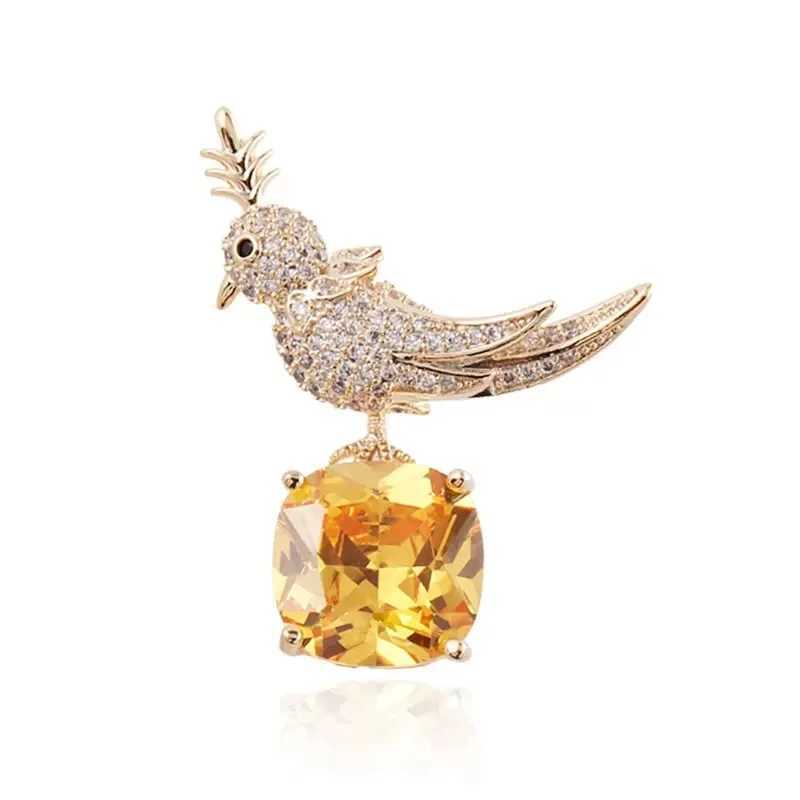 New Arrival Women Girls Exquisite Brid Shining Crystal Brooches Badges Fashion Elegant Clothing Suit Rhinestone Pins Jewerly J251125