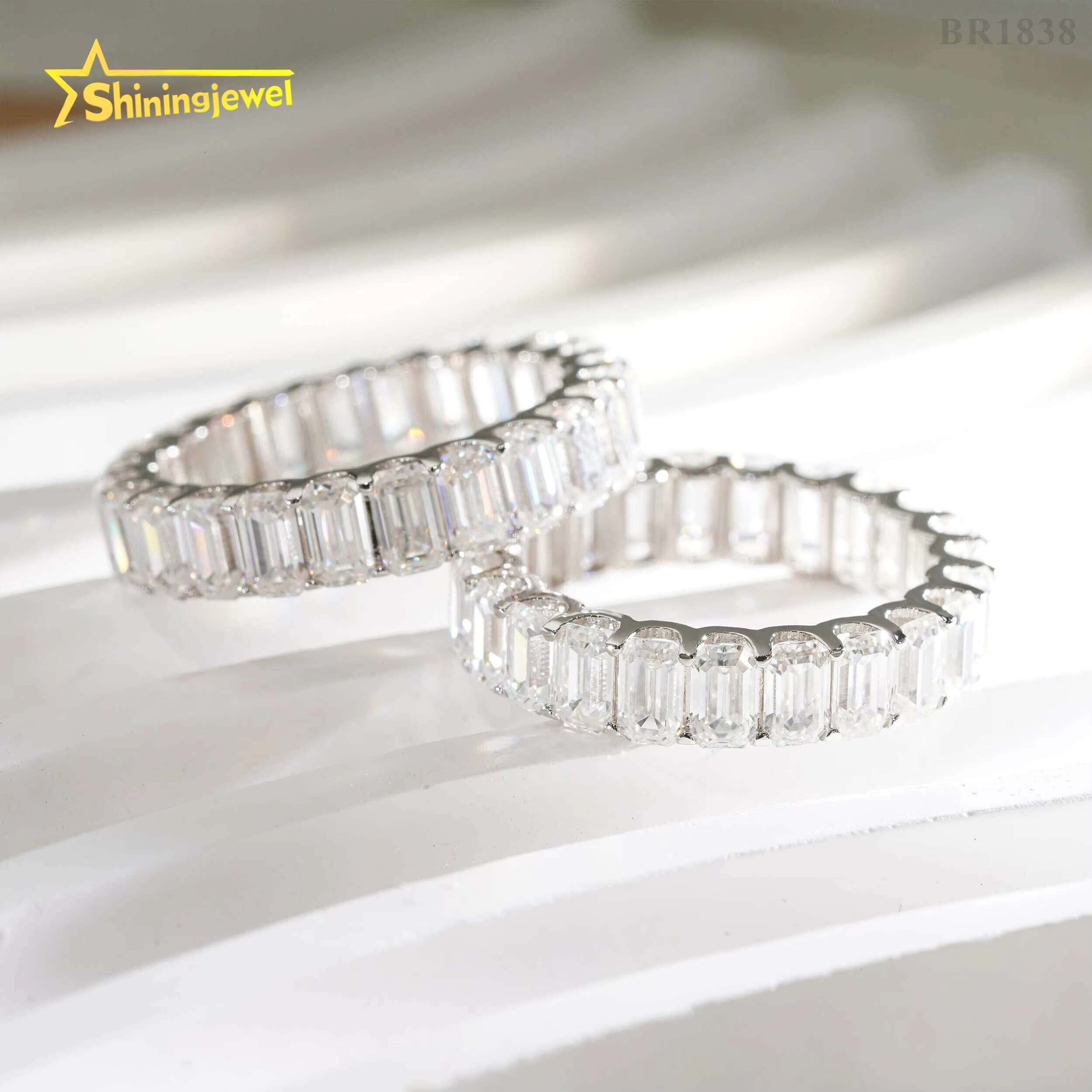 Hot Selling High Quality 925 Silver Engagement Eternity Band 3*5mm 4*6mm 5*7mm Emerald Cut Moissanite Ring