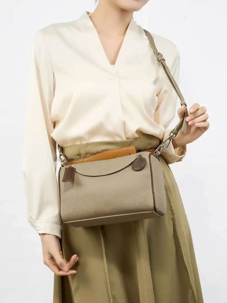 Zency Leather Boston Crossbody Bags For Women Khaki Black Large Capacity Designer Handbag Zipper Closure Shoulder For Commute