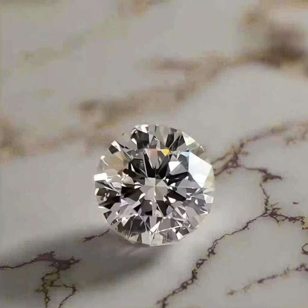 IGI Certified Round Brilliant cut White lab-created Diamonds Excellent Synthetic CVD Lab grown diamond
