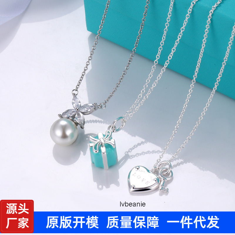 designer strands luxury jewelry for men women gold silver woman heart key necklace t gift box love bowknot pearl pendant collar tiffamy and co tiffanyx tiffanies 3E1U