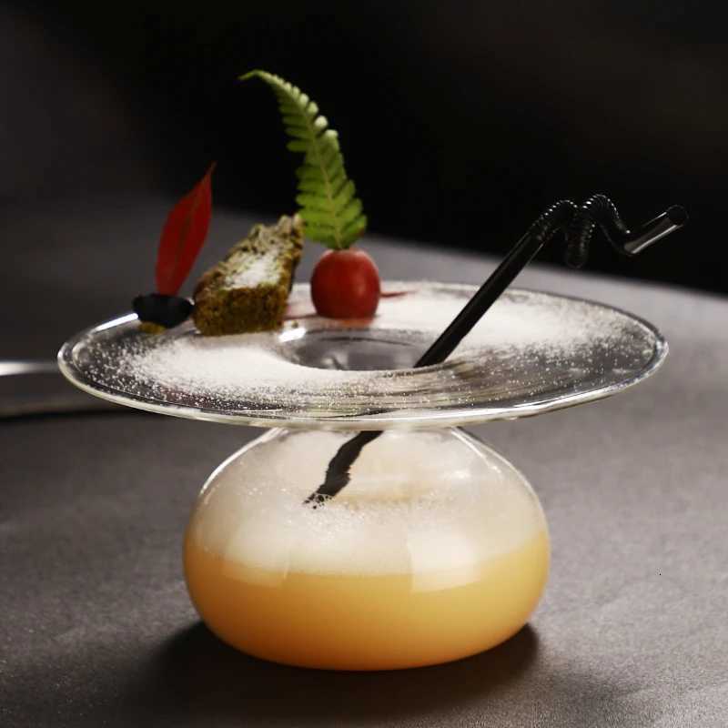 UFO Shaped Creative Cocktail Glasses Restaurant Hotel Molecule Cocktail Glass UFO Dry Ice Art Decorate Dish Sashimi Plate C251126