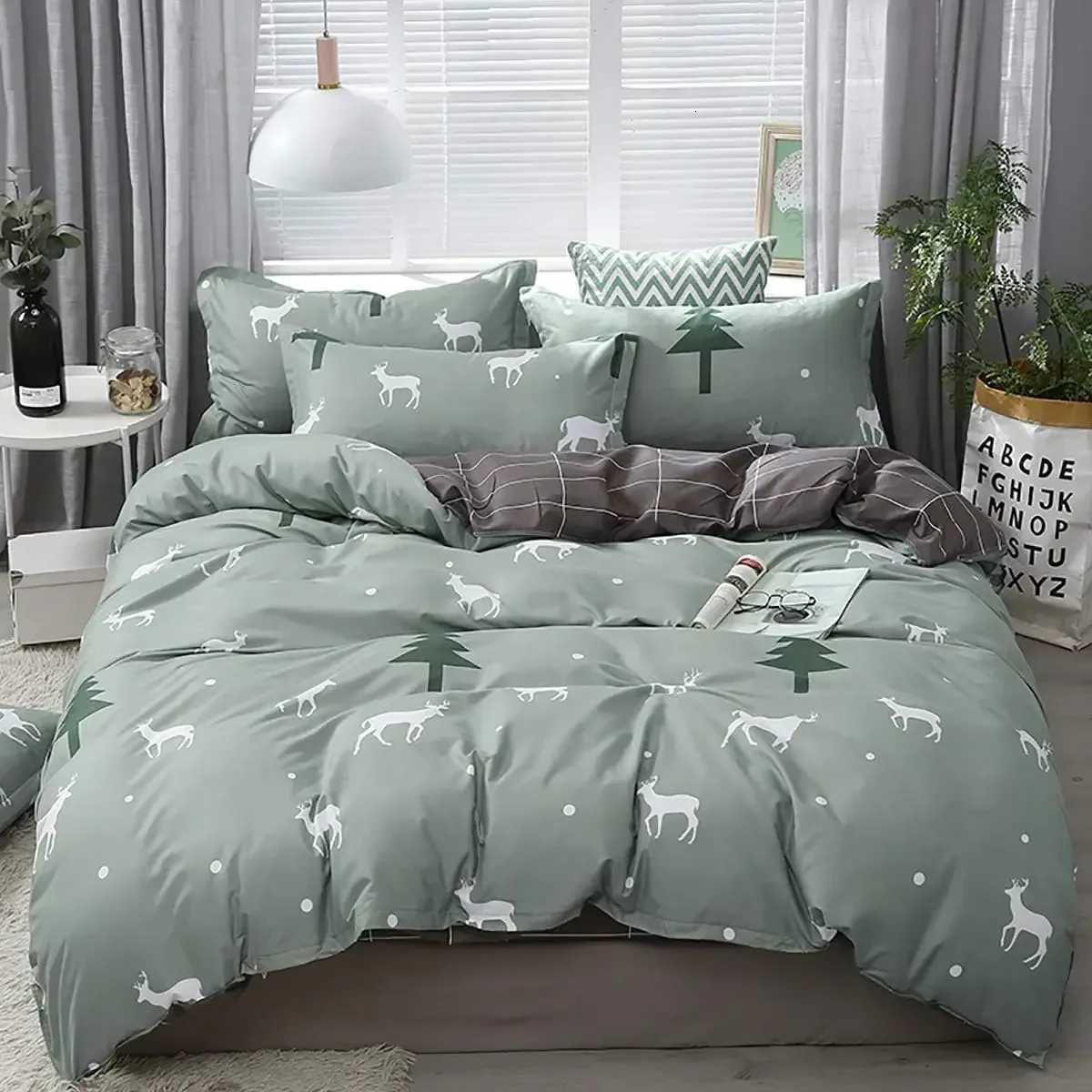Christmas Duvet Cover Set Sage Green Queen Size Christmas Cartoon Elk Deer Tree Bedding Set Soft Microfiber Comforter Cover for Girls Boys Y251126