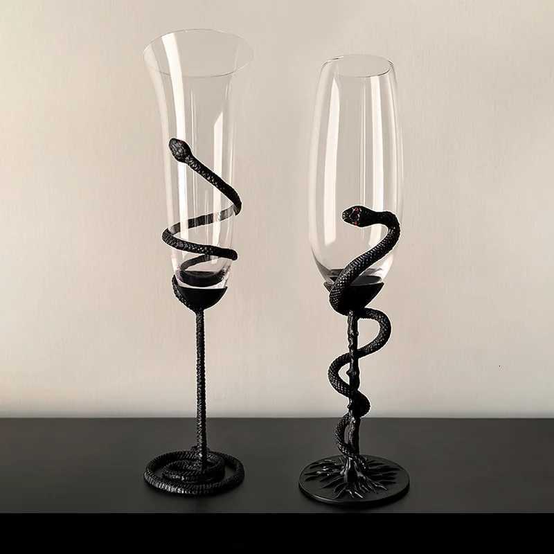 Black /Sliver Snake Champagne Glass Branch Snake Wine Goblet Glass Creative Gothic Cocktail Glass for Bar Party Gift C251126
