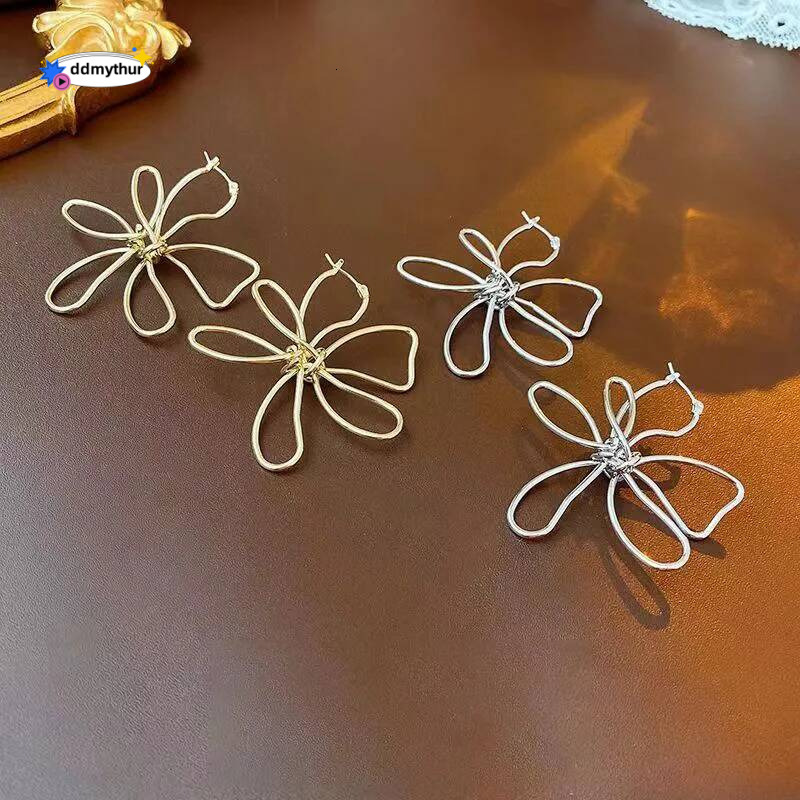 Vintage Metal Line Stud For Women Girl Minimalist Gold Color Hollow Big Flower Personality Earrings Jewelry Gift ddmythur