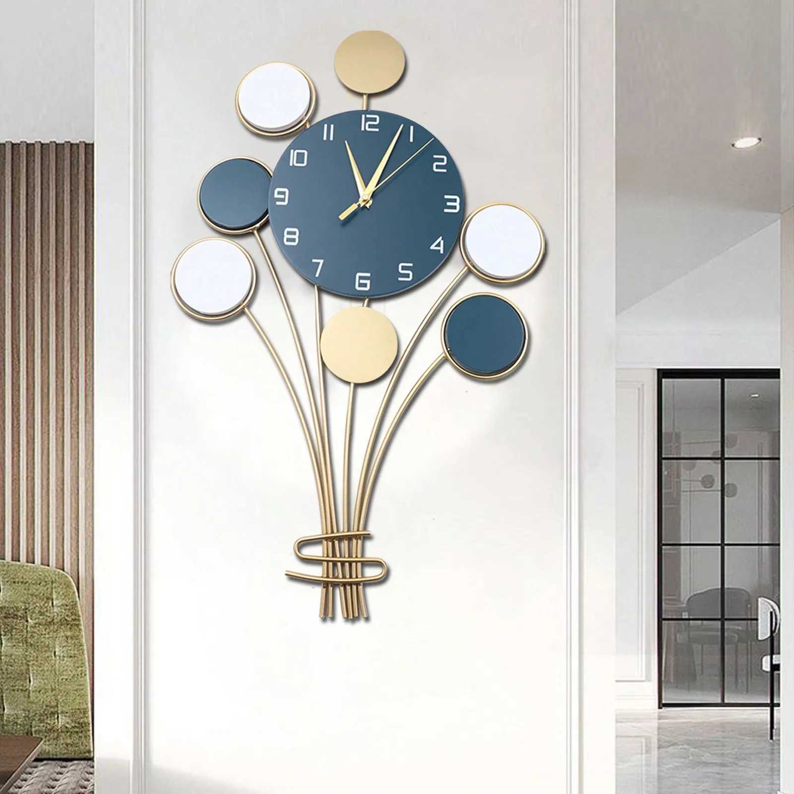 Large Wall Clock Without Drilling Battery Operated Silent Hot Air Balloon Decor Simple Clock C251126