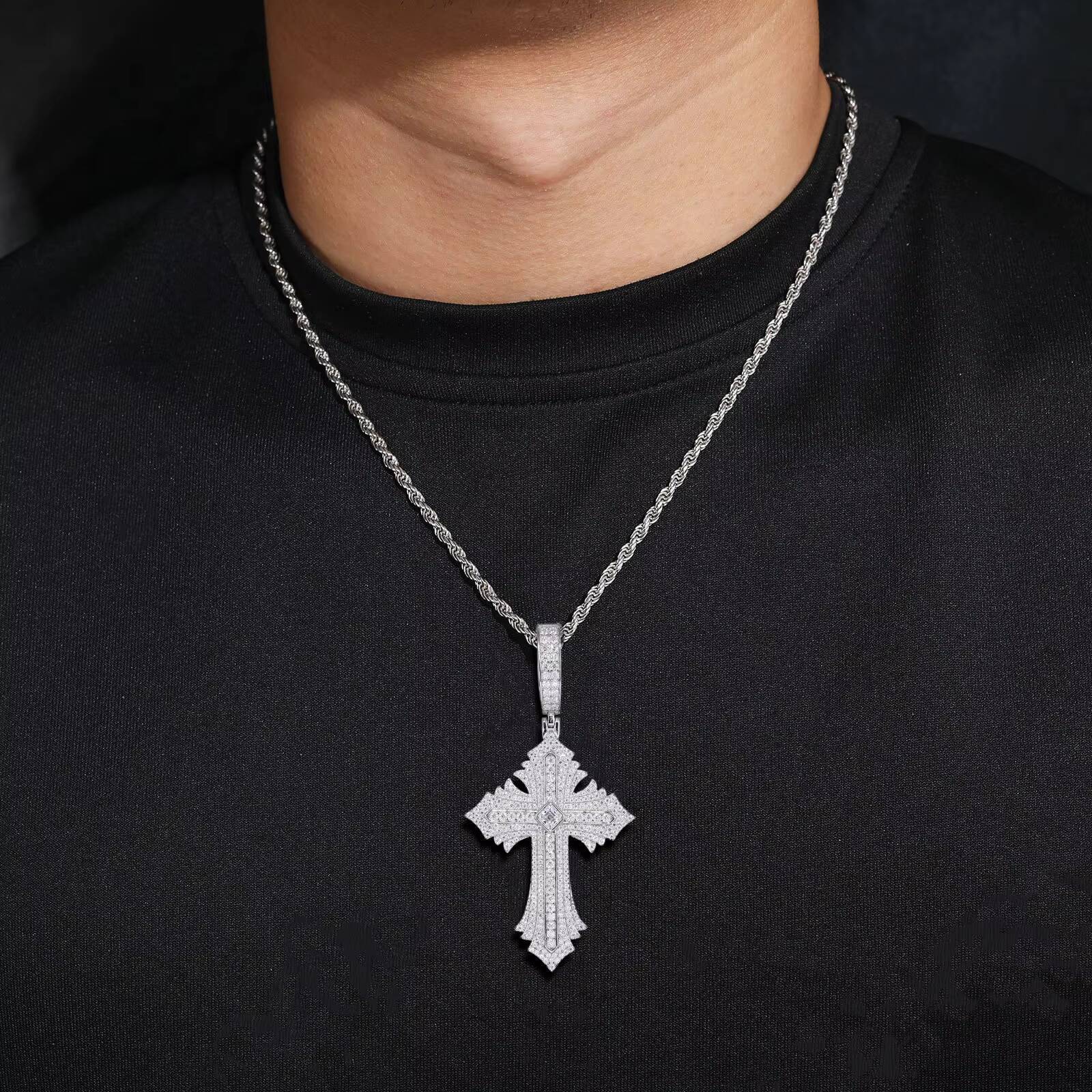 Custom 925 Sterling Silver Moissanite Diamond Iced Out Pendant Necklace Hip Hop Style for Men and Women