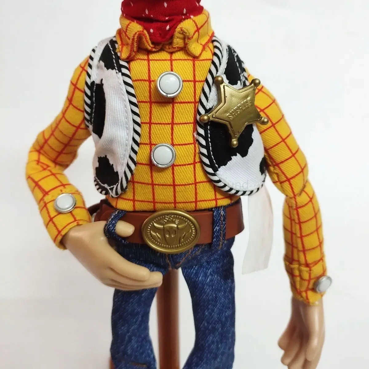 Disney Hot 40cm Pixar Toy Story Woody Action Figures English Movie Sound Character Doll Cloth Cowboy Birthday Gift For Children H251126