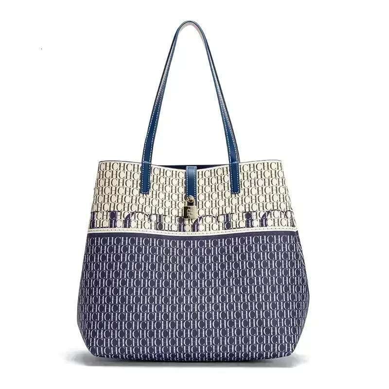 CH High Quality Letter Print Premium Feeling Clutch Versatile Shoulder Bag Niche Design Brand Fashion Crossbody