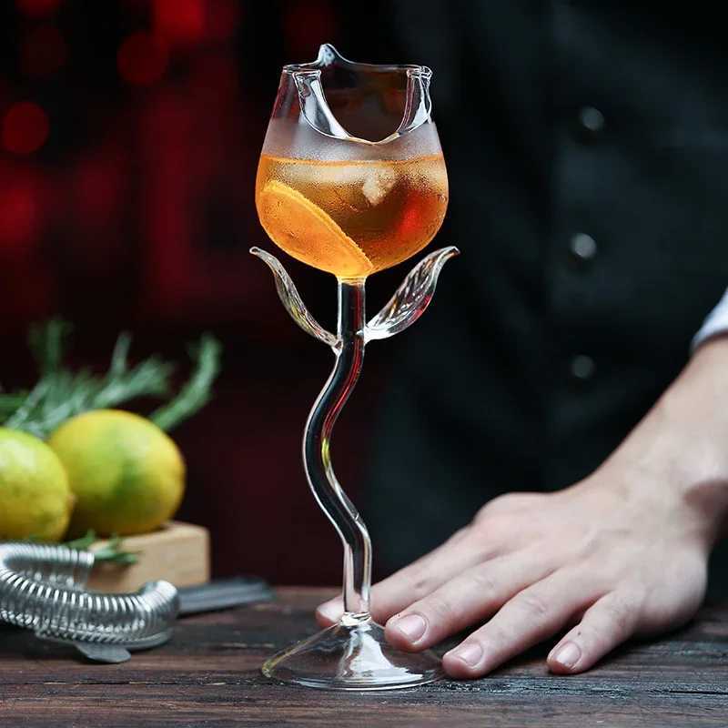 French Romantic Transparent Rose Glass with Transparent Leaf Cocktail Glass Valentines Wedding Table Decoration Gift Wine Cup C251126