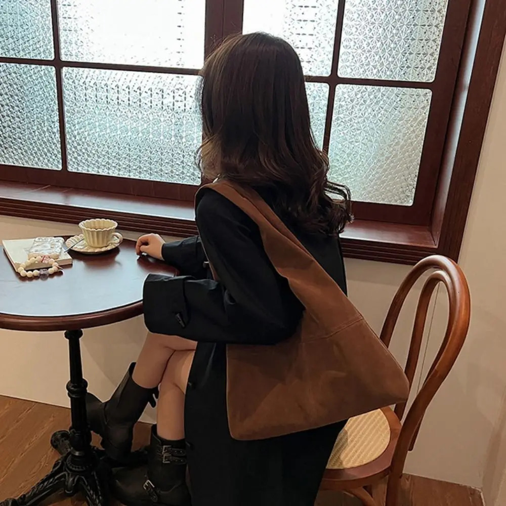 Casual Handbag Suede Shoulder Bag Brown Solid Color Hobo Bag Korean Style Fashion Ladies Tote Bag Streetwear 251124