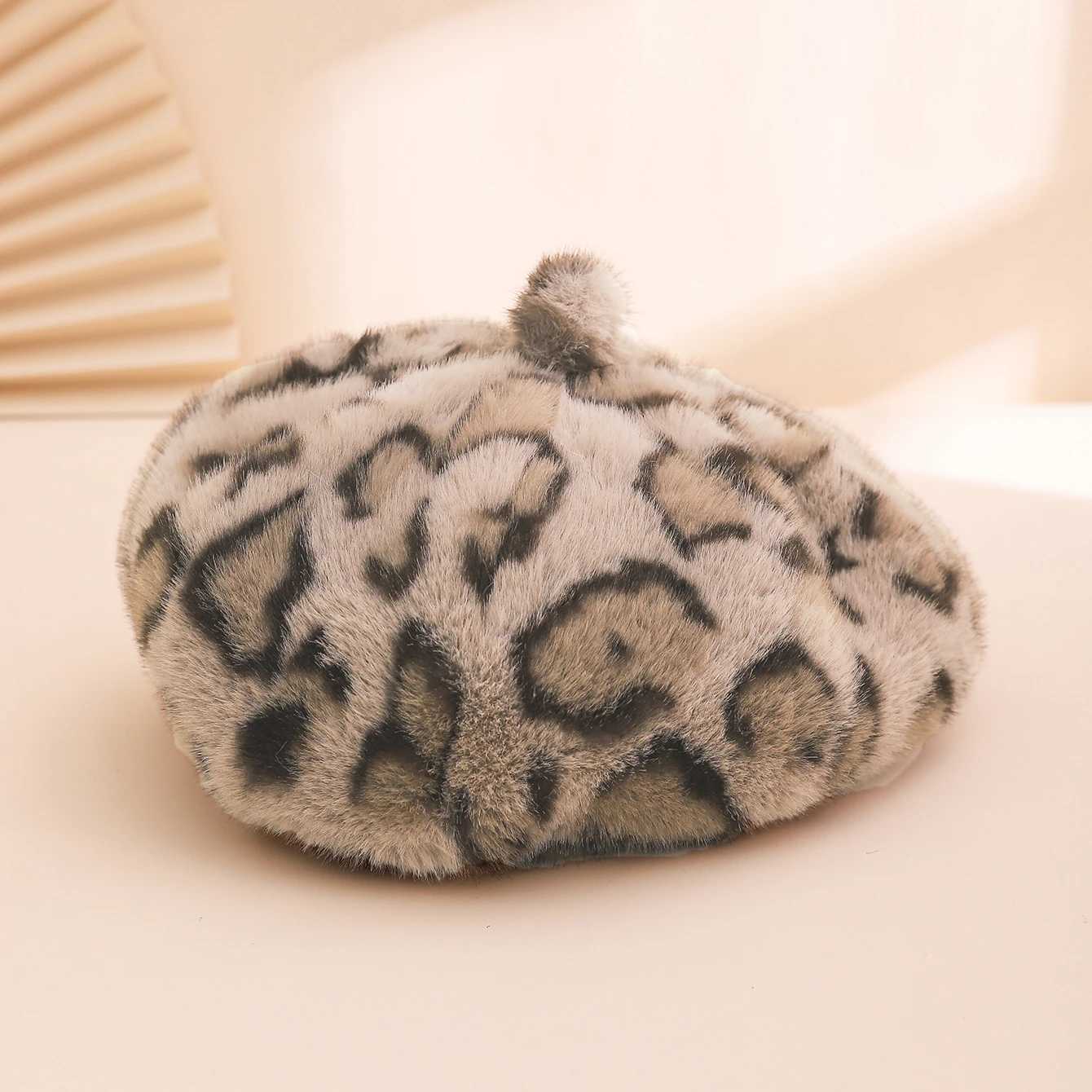 Trendy and fashionable leopard print plush octagonal beret with top versatile pumpkin hat for autumn and winter atmosphere J251125