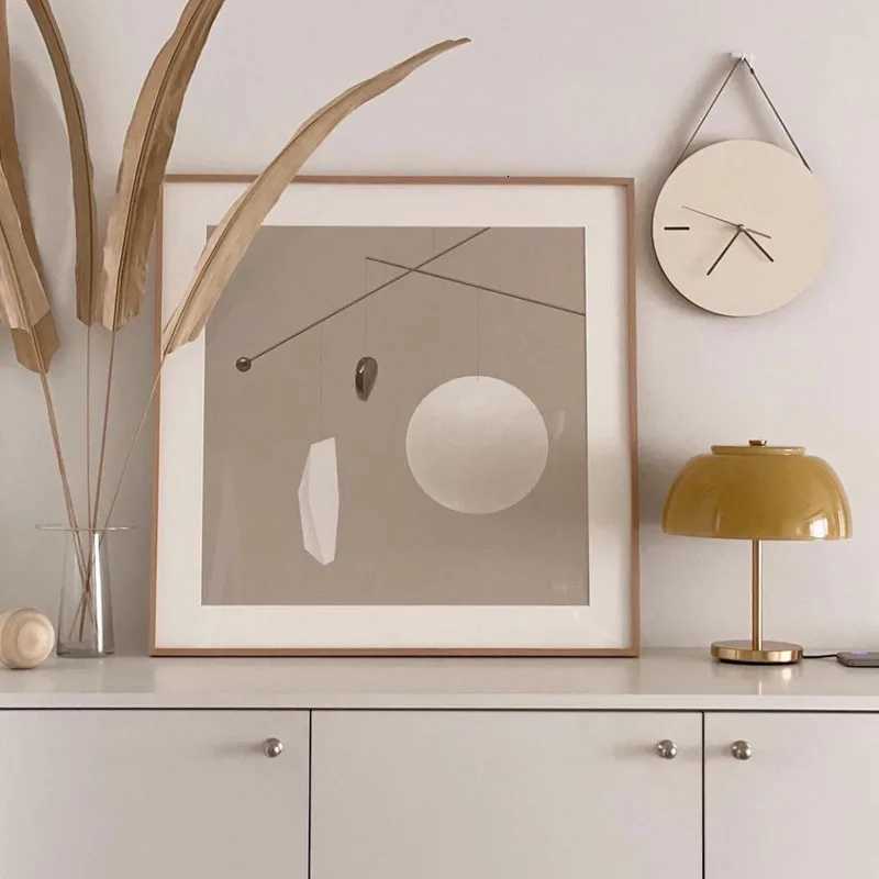 Japanese style Wooden Wall Clock Minimst Wood Silent Mute Clocks Bed Room Quartz Watch Furniture Hanging Ornaments Photo Prop C251126